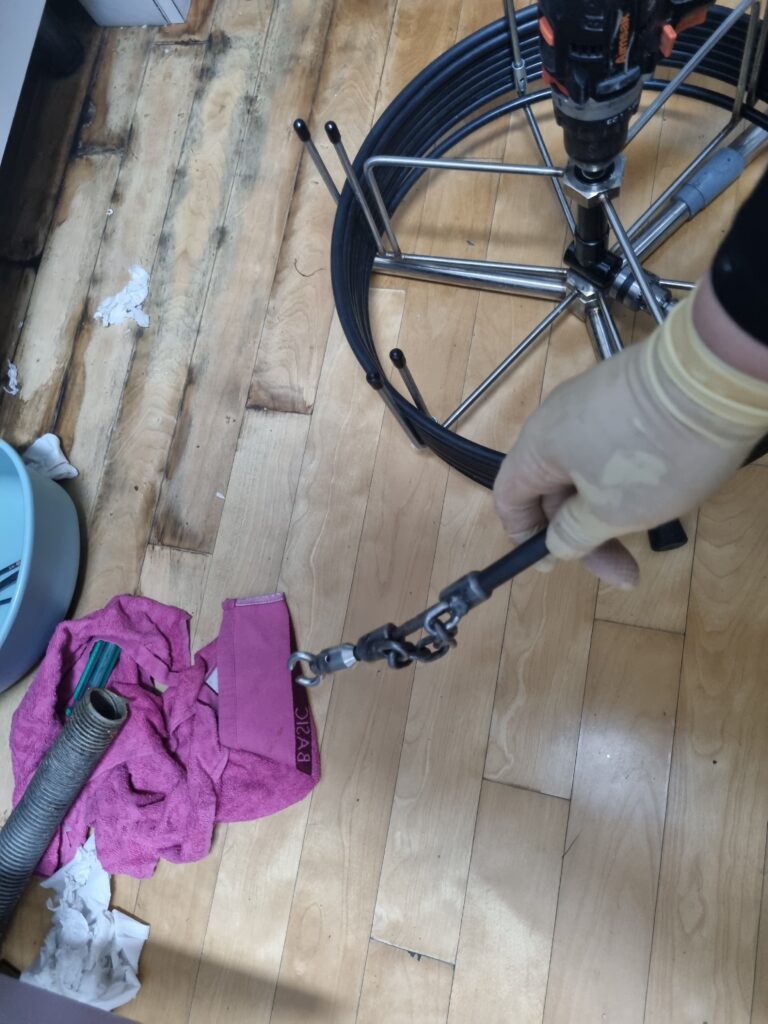 동탄 산척동 싱크대막힘 플렉스 샤프트 장비 투입 준비 작업 모습
